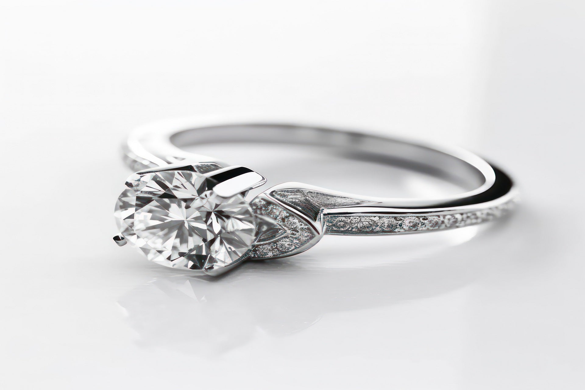 Solitaire Diamond Engagement Rings and Other Types of Engagement Rings
